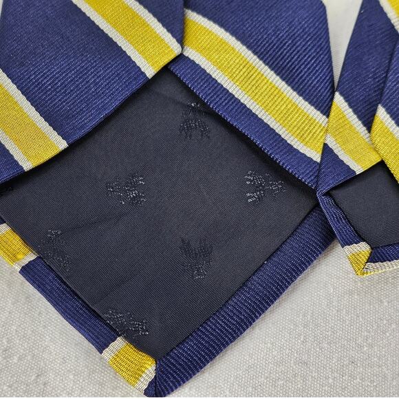 BROOKS BROTHERS MEN'S 4" NECK TIE NAVY BLUE YELLOW STRIPE WITH WHITE BORDER - Picture 4 of 8